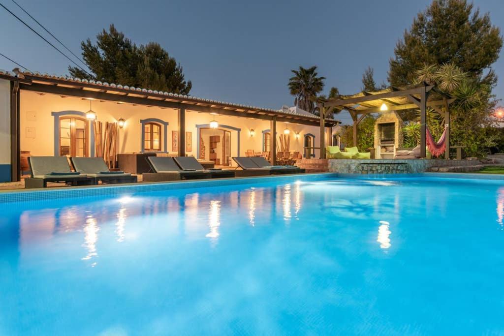 Villa Charme Pera Bagian luar foto
