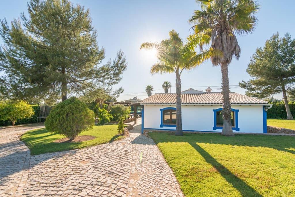 Villa Charme Pera Bagian luar foto